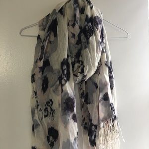 H&M scarf NWT